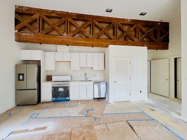 403 Division Street 16, Fall River, MA 02721