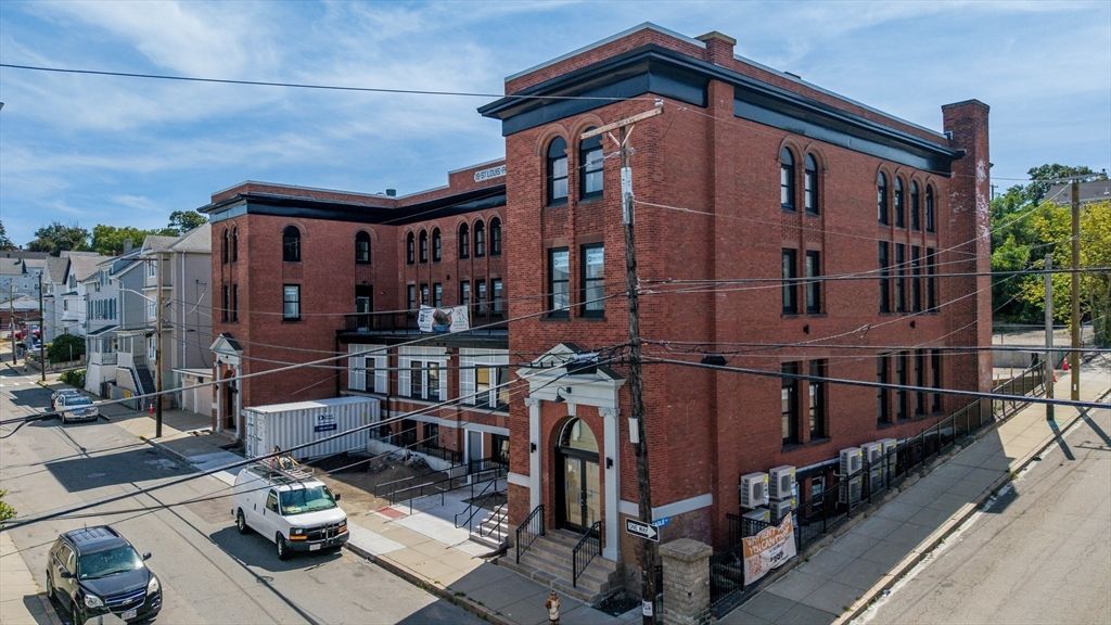 403 Division Street 16, Fall River, MA 02721