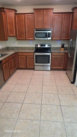 2746 HAMPTON GREEN LANE, Brandon, FL 33511