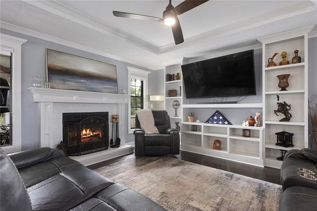 300 NW Arbor Drive, Blue Springs, MO 64014