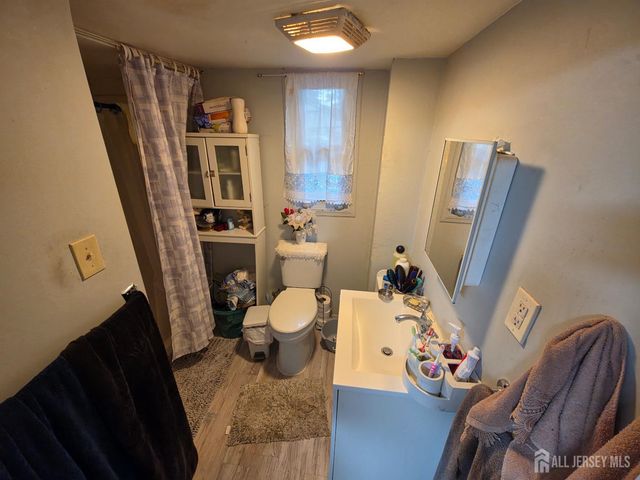 8 Prospect Street, New Brunswick, NJ 08901