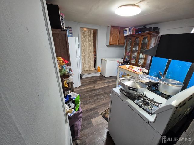 8 Prospect Street, New Brunswick, NJ 08901
