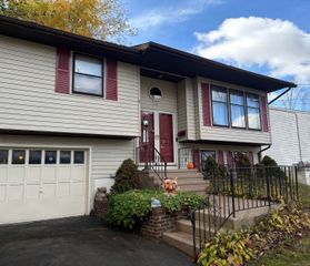 135 Williamson Drive, Waterbury, CT 06710