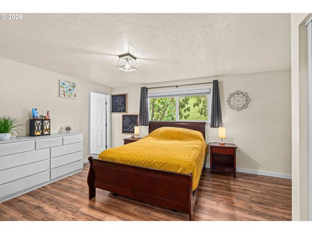 31510 CAMAS SWALE Rd, Creswell, OR 97426