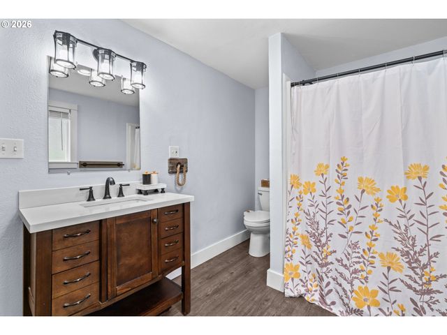 31510 CAMAS SWALE Rd, Creswell, OR 97426