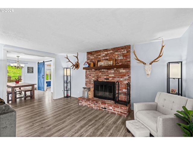 31510 CAMAS SWALE Rd, Creswell, OR 97426