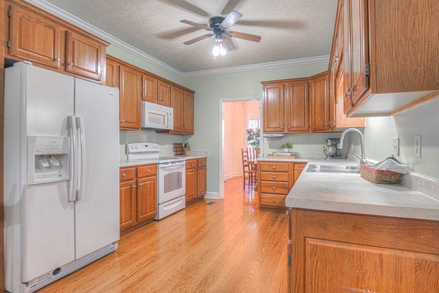 110 Golden Oaks Drive, Lafayette, GA 30728