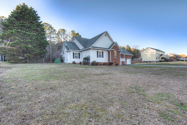 110 Golden Oaks Drive, Lafayette, GA 30728