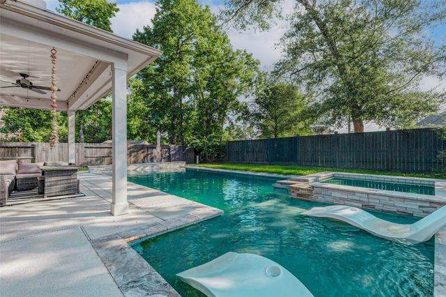 16710 Lake Prince Lane, Houston, TX 77044