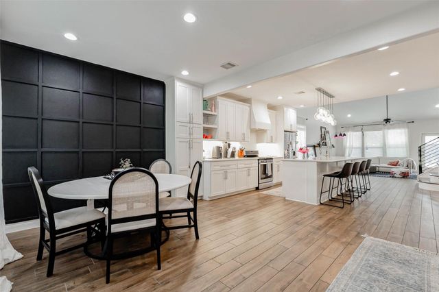 16710 Lake Prince Lane, Houston, TX 77044