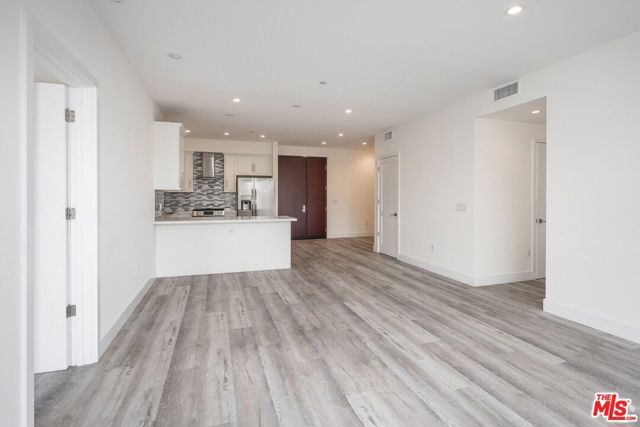 1237 S 90035 Avenue 202, Los Angeles, CA 90035