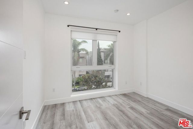1237 S 90035 Avenue 202, Los Angeles, CA 90035