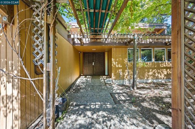 3822 Quail Ridge Rd, Lafayette, CA 94549