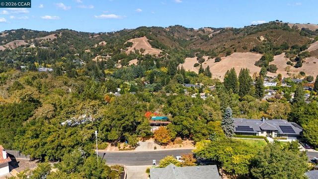 3822 Quail Ridge Rd, Lafayette, CA 94549