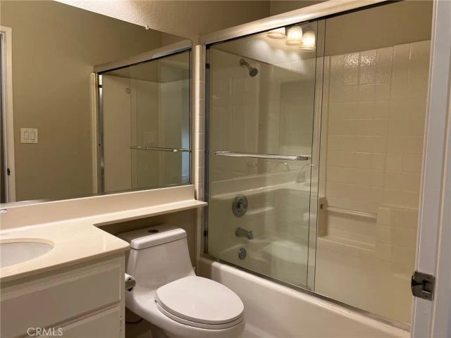 8070 East Treeview Court, Anaheim, CA 92808