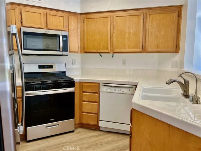 8070 East Treeview Court, Anaheim, CA 92808