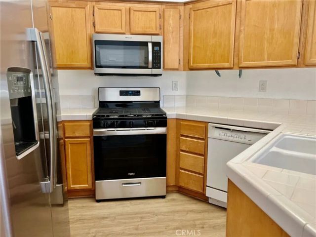 8070 East Treeview Court, Anaheim, CA 92808