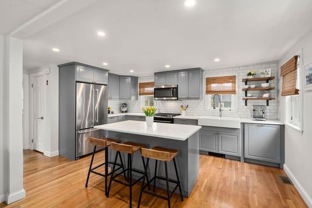 152 Sprague St, Dedham, MA 02026
