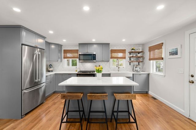 152 Sprague St, Dedham, MA 02026
