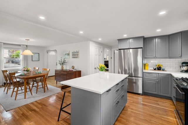 152 Sprague St, Dedham, MA 02026