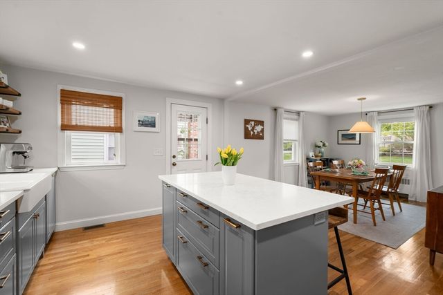 152 Sprague St, Dedham, MA 02026