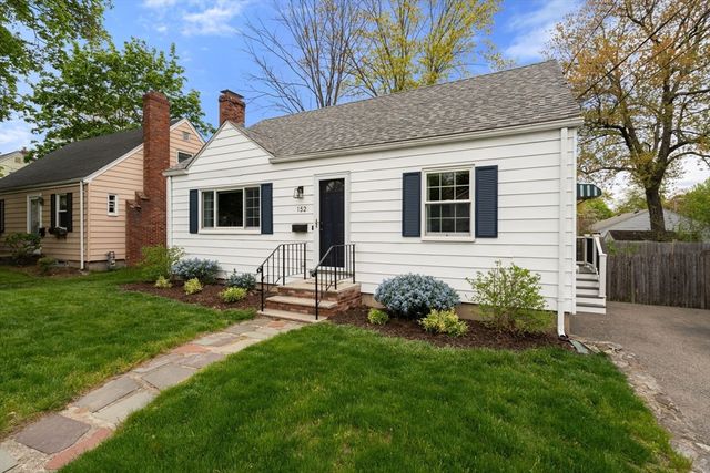 152 Sprague St, Dedham, MA 02026
