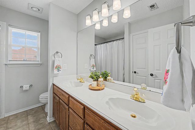 3350 Summerfield Drive, Grapevine, TX 76051