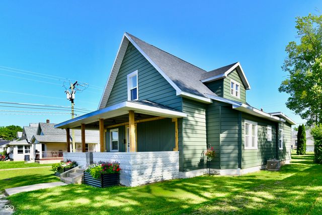 1526 N B Street, Elwood, IN 46036