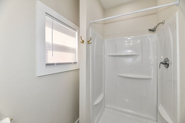 1526 N B Street, Elwood, IN 46036
