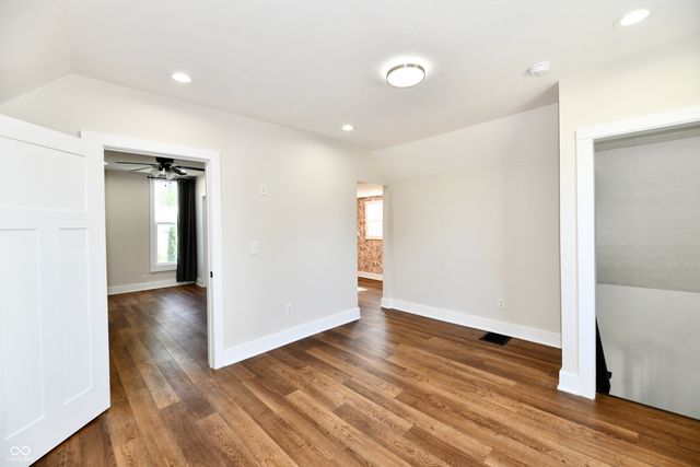 1526 N B Street, Elwood, IN 46036
