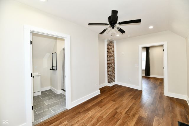 1526 N B Street, Elwood, IN 46036