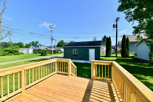 1526 N B Street, Elwood, IN 46036