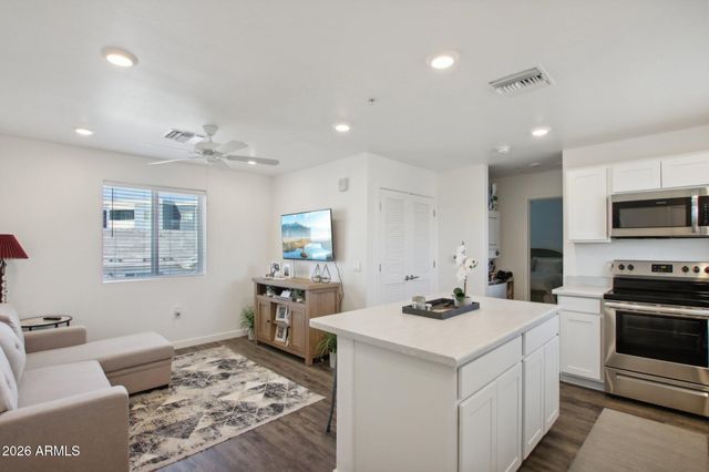 12925 W GREENWAY Road 61, El Mirage, AZ 85335