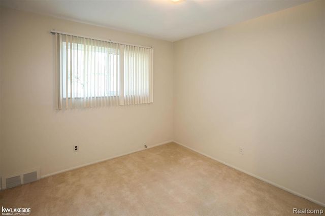 13325 Iowa Drive, Warren, MI 48088