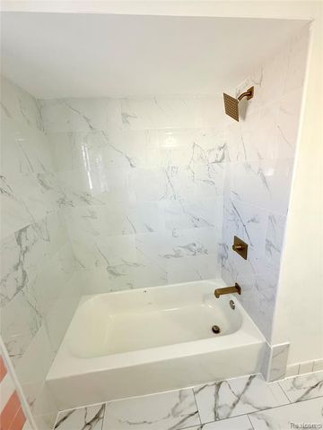 13325 Iowa Drive, Warren, MI 48088