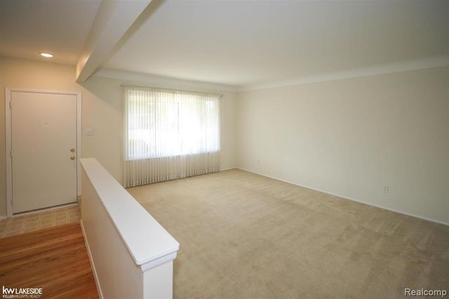 13325 Iowa Drive, Warren, MI 48088