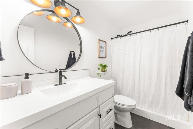 5421 W Plymouth St, Boise, ID 83706