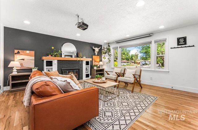 5421 W Plymouth St, Boise, ID 83706
