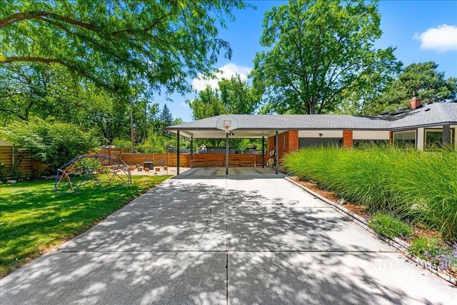 5421 W Plymouth St, Boise, ID 83706