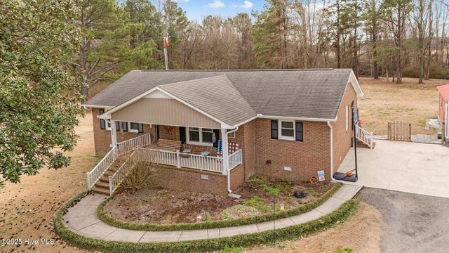359 Beulaville Highway, Richlands, NC 28574