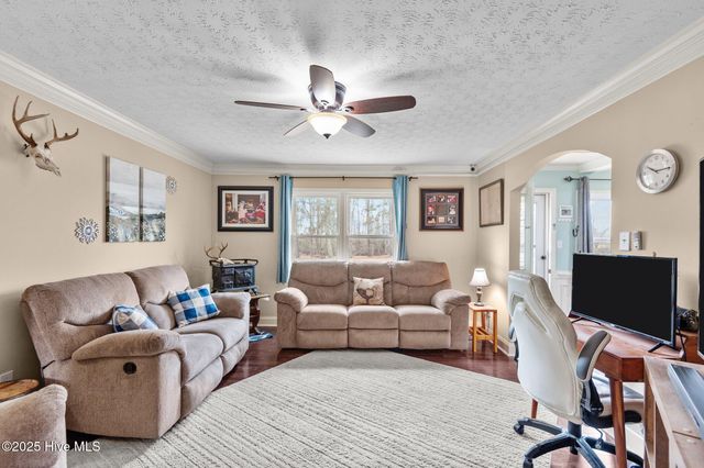 359 Beulaville Highway, Richlands, NC 28574