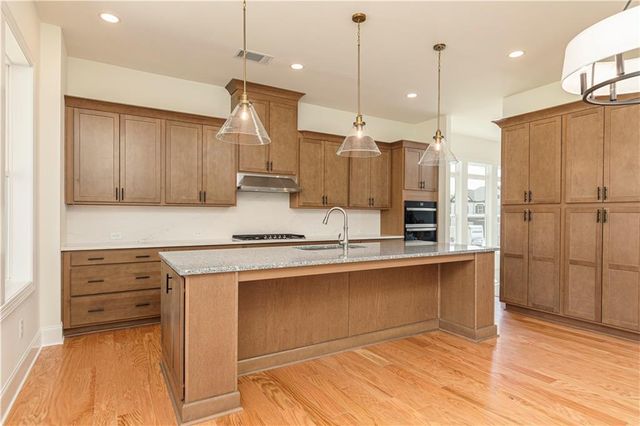 6016 Canal Street, Woodstock, GA 30188