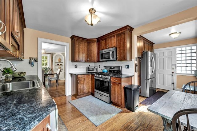 19607 Fairmount Boulevard, Shaker Heights, OH 44118
