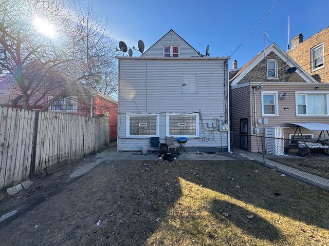 5149 S MARSHFIELD Avenue, Chicago, IL 60609