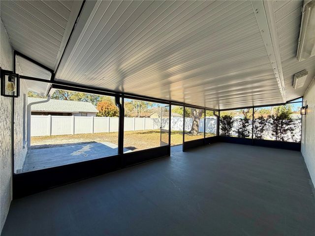 6718 LEEWARD ISLE WAY, Tampa, FL 33615