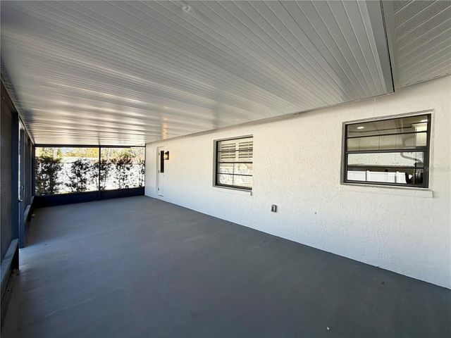 6718 LEEWARD ISLE WAY, Tampa, FL 33615