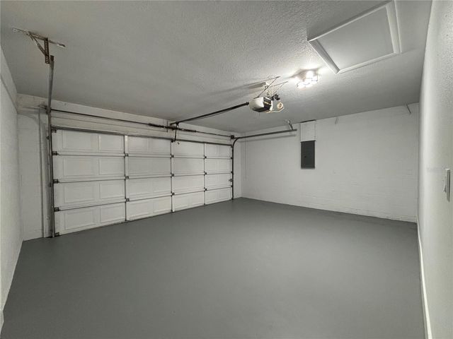 6718 LEEWARD ISLE WAY, Tampa, FL 33615