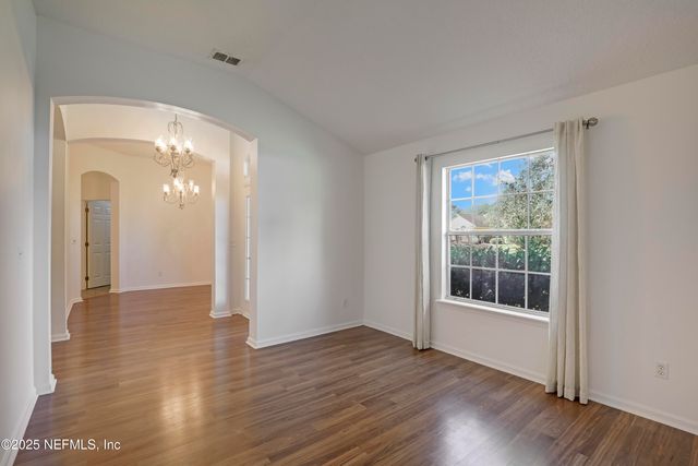 13775 DEVAN LEE Drive E, Jacksonville, FL 32226