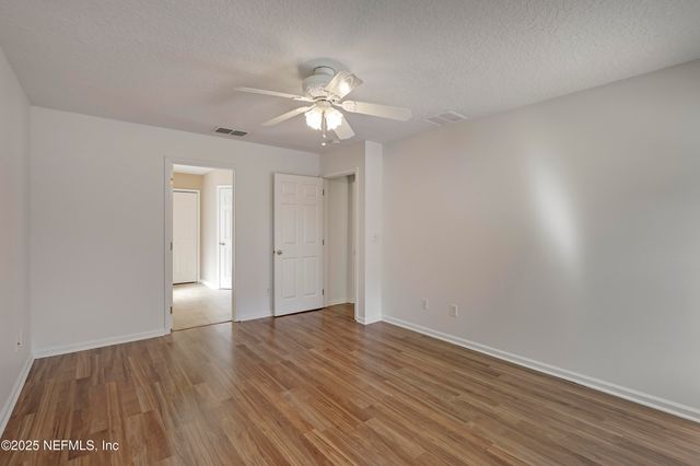 13775 DEVAN LEE Drive E, Jacksonville, FL 32226