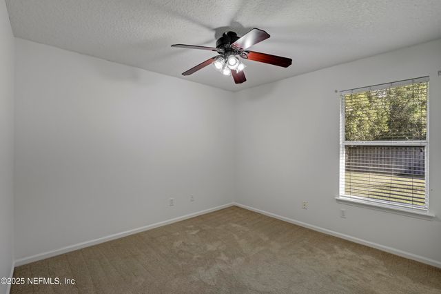 13775 DEVAN LEE Drive E, Jacksonville, FL 32226